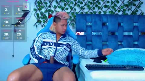 Snapshot of gurxxxt chatting on 2, 2, 2025 Hakim online show from 2, 2, 2025