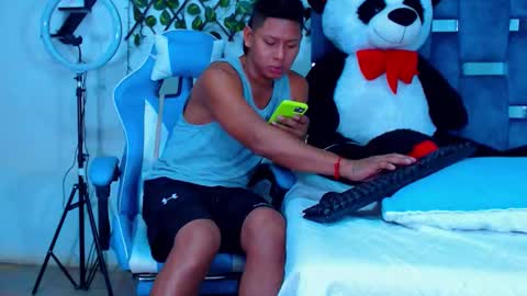 Snapshot of gurxxxt chatting on 4, 11, 2025 Hakim online show from 4, 11, 2025