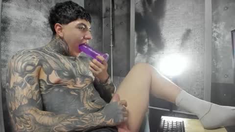 Snapshot of gury_tattoo chatting on 13, 5, 2026 Gury online show from 13, 5, 2026