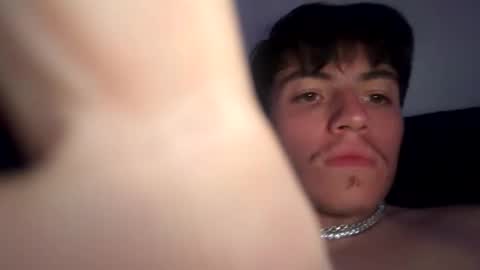 gustavog79 online show from 15, 4, 2026