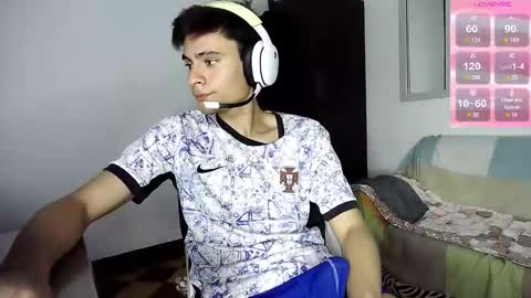 Snapshot of guts1_ chatting on 15, 10, 2025  Guts  online show from 15, 10, 2025