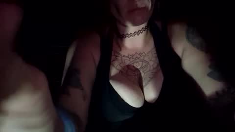 Snapshot of gutterfly86 chatting on 16, 5, 2026 Lilithsgift online show from 16, 5, 2026