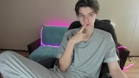 Snapshot of guy_liam1 chatting on 5, 12, 2024 guy_liam1 online show from 5, 12, 2024