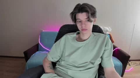 Snapshot of guy_liam1 chatting on 24, 12, 2024 guy_liam1 online show from 24, 12, 2024