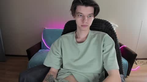 Snapshot of guy_liam1 chatting on 25, 12, 2024 guy_liam1 online show from 25, 12, 2024