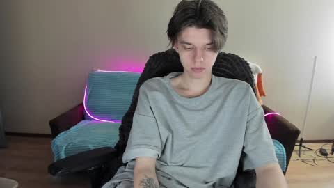 Snapshot of guy_liam1 chatting on 5, 1, 2025 guy_liam1 online show from 5, 1, 2025