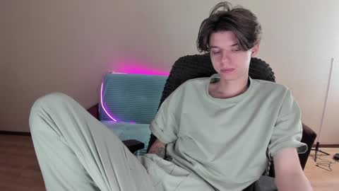 Snapshot of guy_liam1 chatting on 13, 1, 2025 guy_liam1 online show from 13, 1, 2025