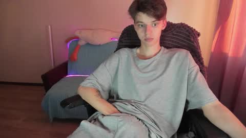 Snapshot of guy_liam1 chatting on 1, 10, 2025 guy_liam1 online show from 1, 10, 2025