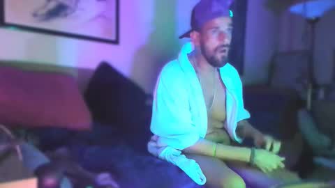 guyst049 online show from 8, 3, 2026