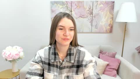 Snapshot of gwensmitt chatting on 13, 11, 2025 gwensmitt online show from 13, 11, 2025