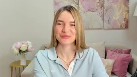 Snapshot of gwensmitt chatting on 10, 6, 2026 gwensmitt online show from 10, 6, 2026