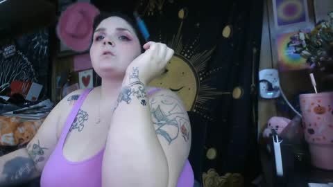 Goddess Fe online show from 1, 10, 2025