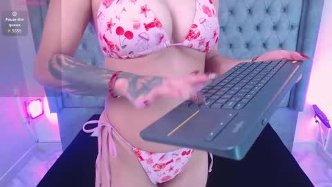 Gyal Smith online show from 25, 4, 2026