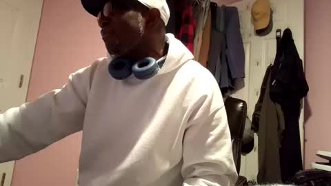 Snapshot of gyesaw1970 chatting on 28, 11, 2025 gyesaw1970 online show from 28, 11, 2025