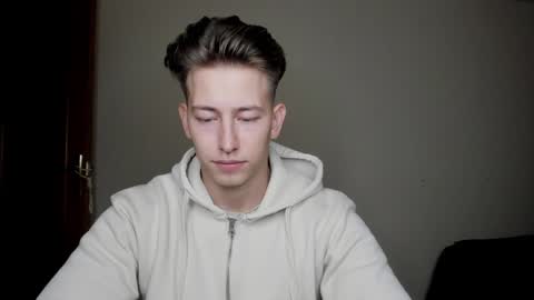 Oliver online show from 6, 1, 2025