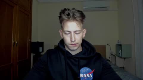 Oliver online show from 1, 3, 2025