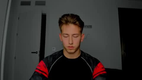 Oliver online show from 12, 1, 2026