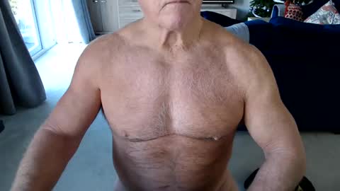 Snapshot of gymguyuk28 chatting on 19, 12, 2024 Gymguy online show from 19, 12, 2024