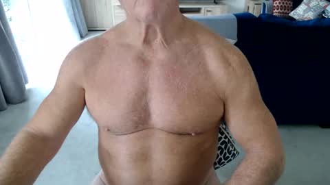 Snapshot of gymguyuk28 chatting on 21, 10, 2025 Gymguy online show from 21, 10, 2025