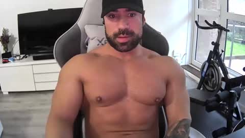 Snapshot of gymking999 chatting on 11, 2, 2025 gymking999 online show from 11, 2, 2025