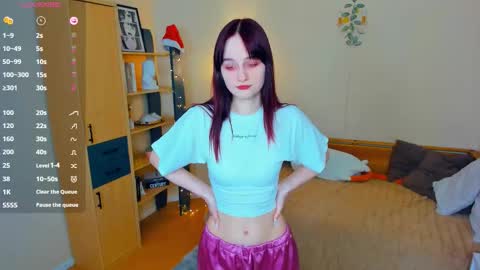 Kelly  Lilly online show from 8, 3, 2026