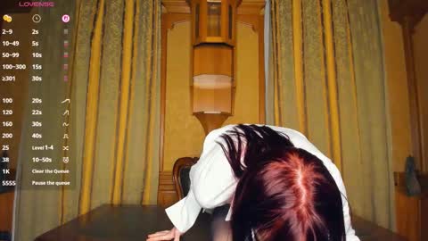 Kelly  Lilly online show from 27, 3, 2026