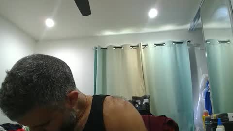 h0nest84 online show from 4, 10, 2025