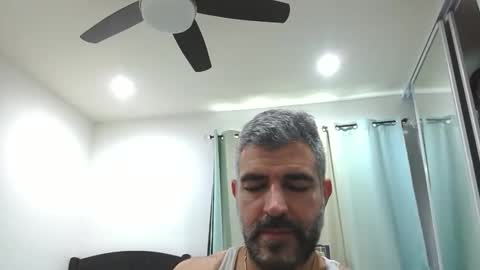 Snapshot of h0nest84 chatting on 19, 4, 2026 h0nest84 online show from 19, 4, 2026