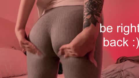 Snapshot of h2h0e chatting on 28, 12, 2024 Lana online show from 28, 12, 2024