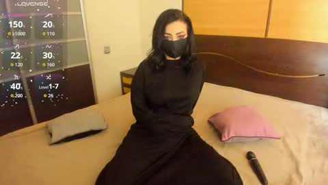 Snapshot of habibi_moon chatting on 11, 11, 2025 Linda online show from 11, 11, 2025