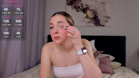 Snapshot of hadleynichols chatting on 7, 10, 2025 Hi Im Rebecca Glad to see you in my room PVT is open online show from 7, 10, 2025