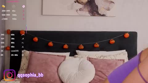 Snapshot of hadleynichols chatting on 22, 10, 2025 Hi Im Rebecca Glad to see you in my room PVT is open online show from 22, 10, 2025