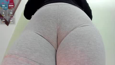 Snapshot of hae_in chatting on 16, 11, 2025 Hae-In online show from 16, 11, 2025