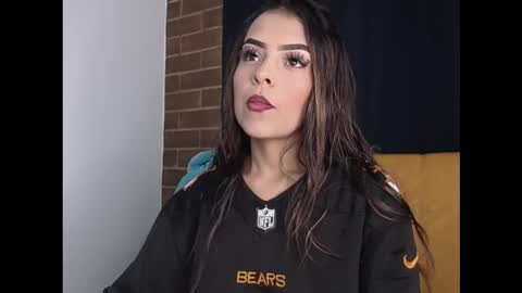 hailey_bri online show from 11, 11, 2025