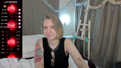 Snapshot of haileyfoxy chatting on 2, 2, 2025 Hailey online show from 2, 2, 2025