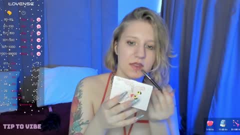 Snapshot of haileyfoxy chatting on 7, 2, 2025 Hailey online show from 7, 2, 2025