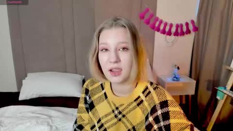 Snapshot of haileyfoxy chatting on 19, 2, 2025 Hailey online show from 19, 2, 2025