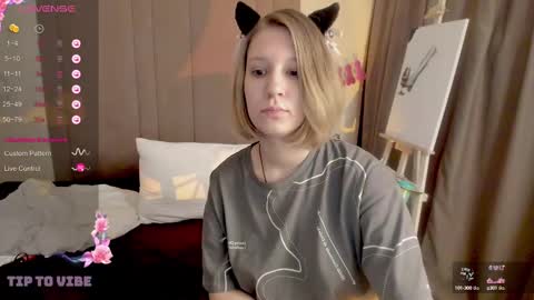 Snapshot of haileyfoxy chatting on 1, 3, 2025 Hailey online show from 1, 3, 2025