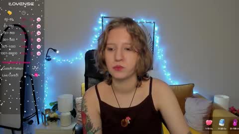 Snapshot of haileyfoxy chatting on 25, 9, 2025 Hailey online show from 25, 9, 2025