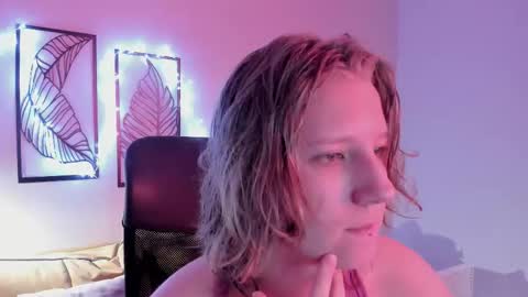 Snapshot of haileyfoxy chatting on 21, 11, 2025 Hailey online show from 21, 11, 2025