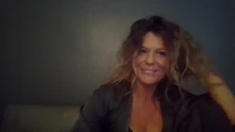 Snapshot of haileys123 chatting on 11, 10, 2025 Hailey online show from 11, 10, 2025