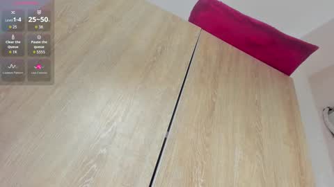 haileystonei online show from 17, 11, 2025