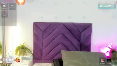 haileystonei online show from 4, 6, 2026