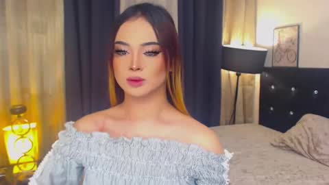 Snapshot of hailywilson chatting on 7, 1, 2025 haily online show from 7, 1, 2025