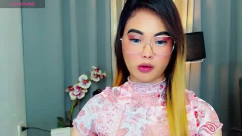 Snapshot of hailywilson chatting on 2, 3, 2025 haily online show from 2, 3, 2025