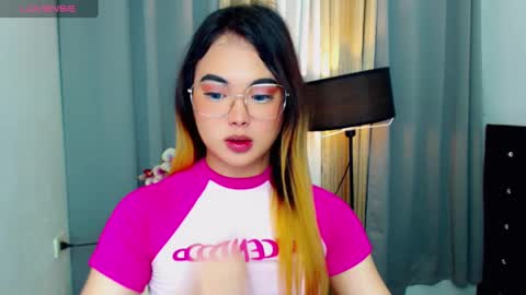 Snapshot of hailywilson chatting on 3, 3, 2025 haily online show from 3, 3, 2025