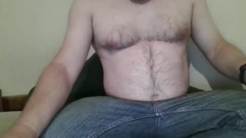 hairychest222141 online show from 8, 11, 2025