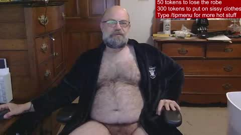 HairyDaddyBear69 online show from 27, 4, 2026