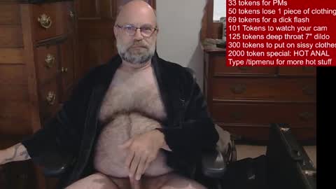 HairyDaddyBear69 online show from 27, 6, 2026