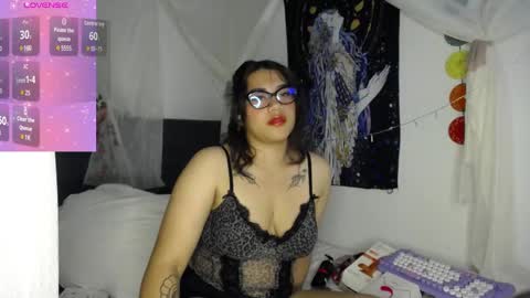 hairylatiingoddess online show from 22, 4, 2026